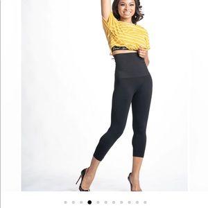 Preggo Leggings CROP (SnapBack)